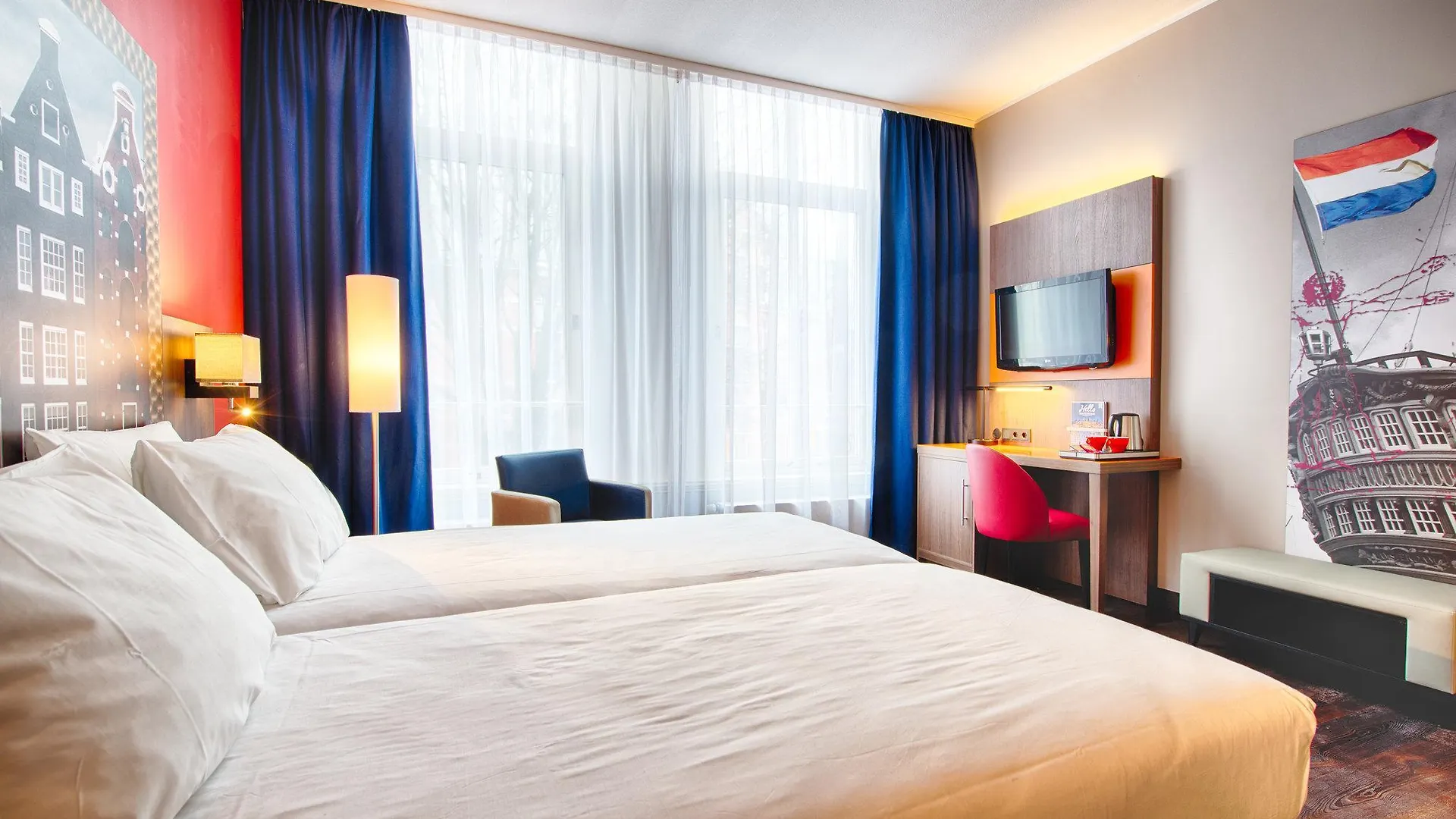Leonardo Hotel Amsterdam City Center 4*,